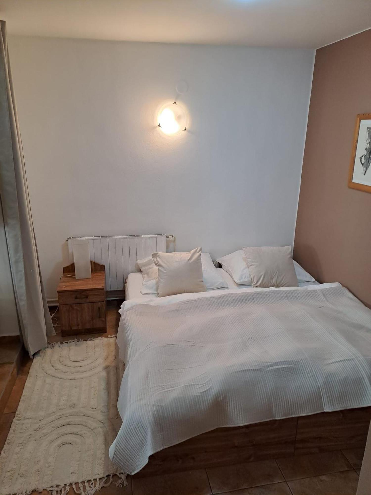 Apartman Romana Postorna Екстериор снимка