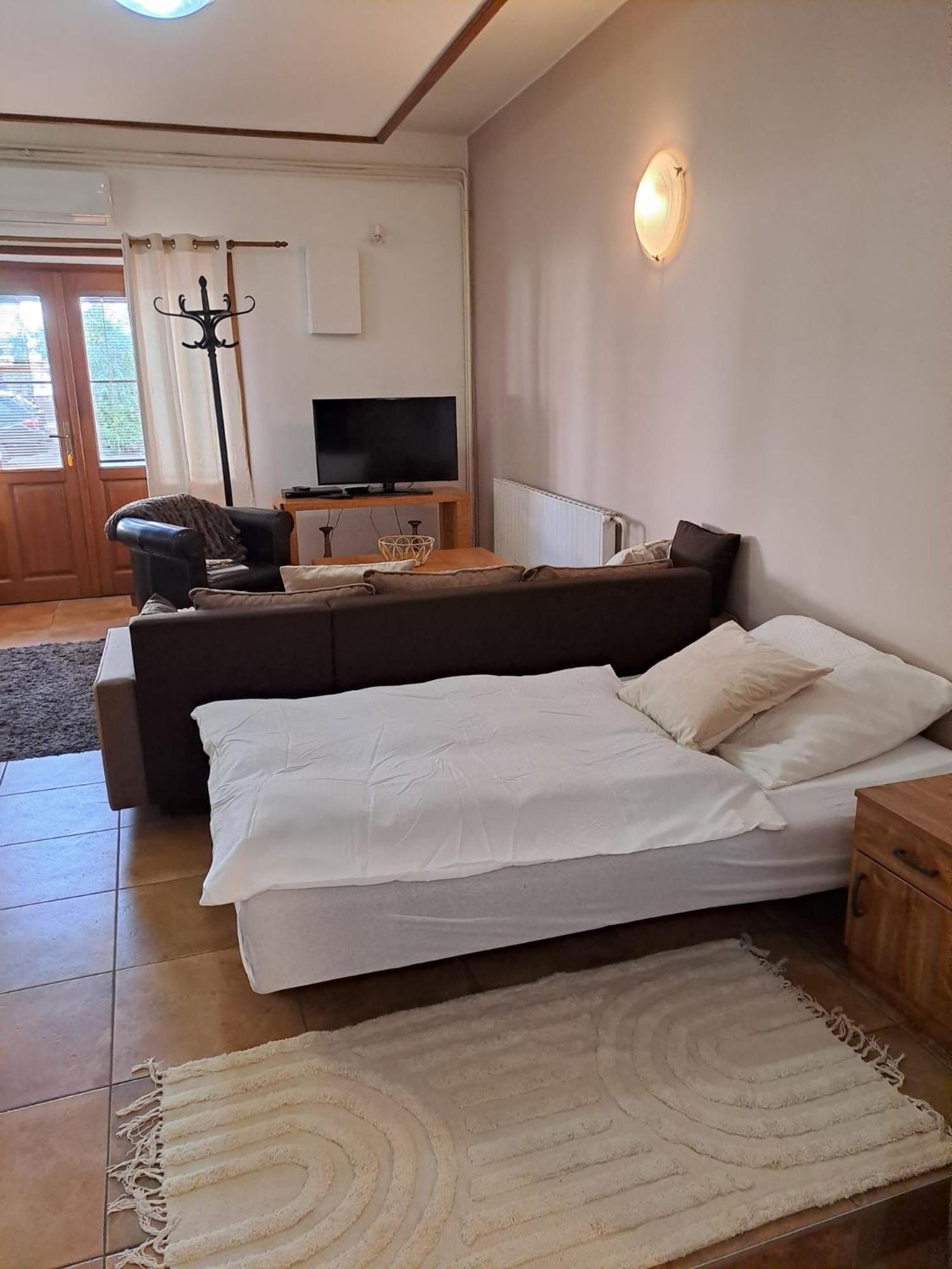 Apartman Romana Postorna Екстериор снимка
